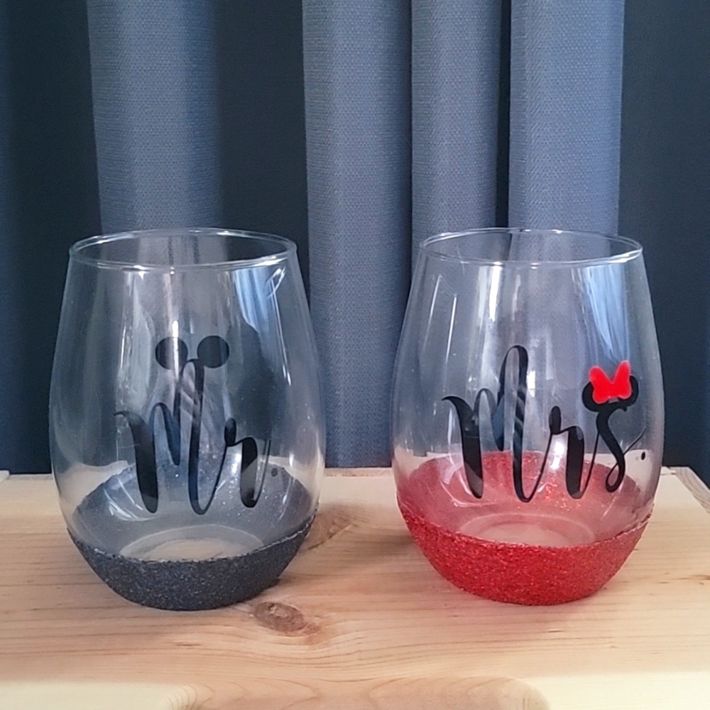 Mickey and Minnie Mr and Mrs Stemless Wine Glasses